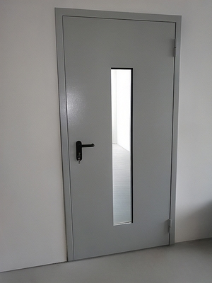 С узким длинным стеклом С узким длинным стеклом