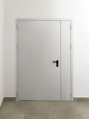 Светло-серая дверь ei-60