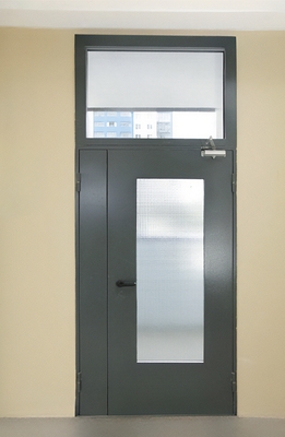 Полуторная с фрамугой и стеклом